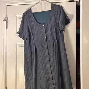 Chic Blue Midi Dress with Timeless Elegance